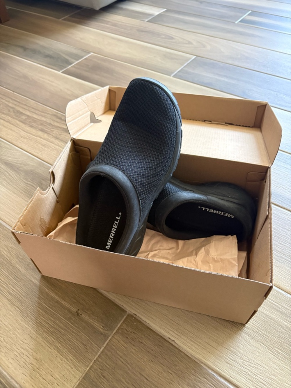 Merrell Men's Black Slip-On Clog - Lightweight Comfort